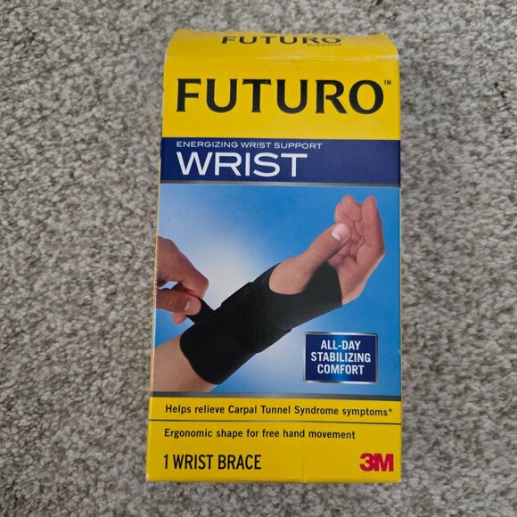 Futuro Wrist Brace | Adjustable Support | Unisex - Picture 2 of 3
